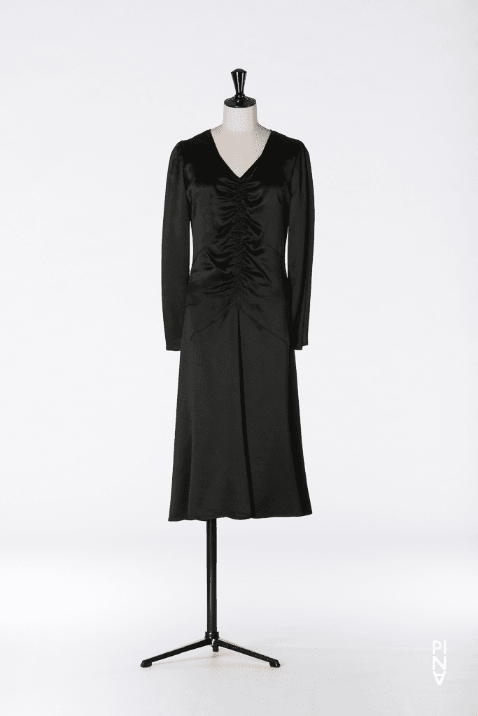 Short dress worn by Mariko Aoyama in “Palermo Palermo” by Pina Bausch