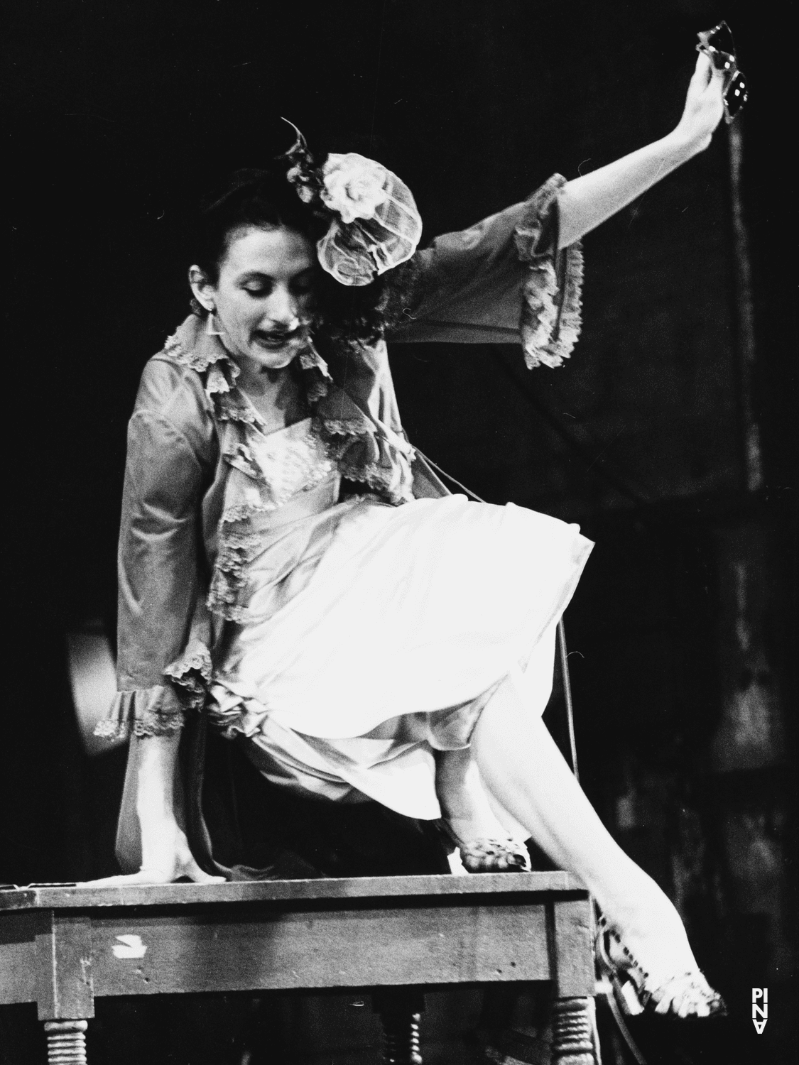 Meryl Tankard in „1980 – Ein Stück von Pina Bausch“ von Pina Bausch