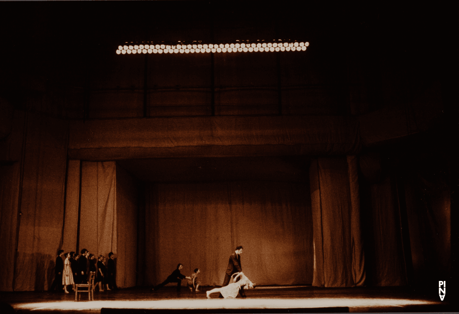 Heinz Samm und Michael Diekamp in „Adagio – Fünf Lieder von Gustav Mahler“ von Pina Bausch