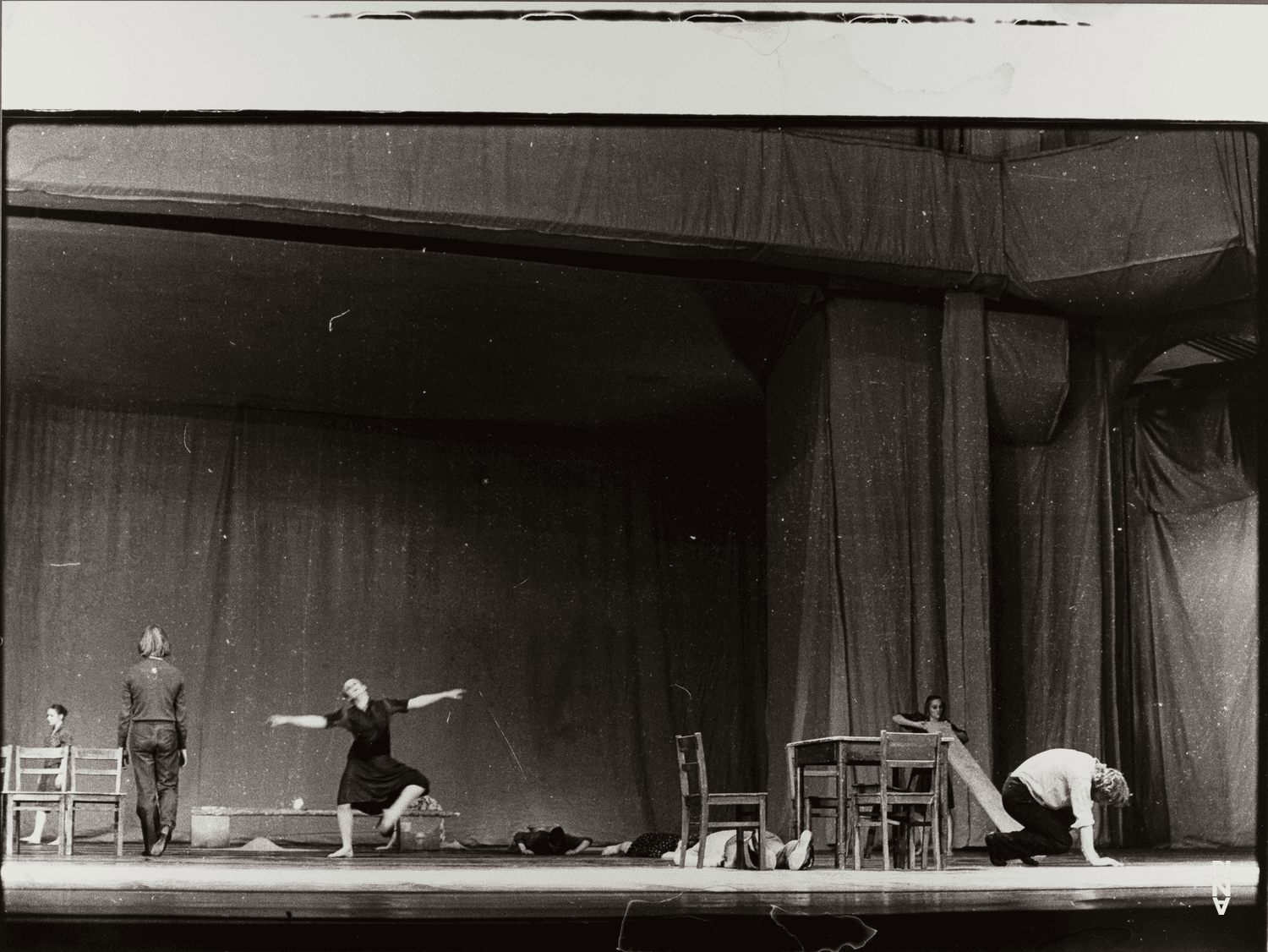 Dominique Mercy, Josephine Ann Endicott und Vivienne Newport in „Adagio – Fünf Lieder von Gustav Mahler“ von Pina Bausch