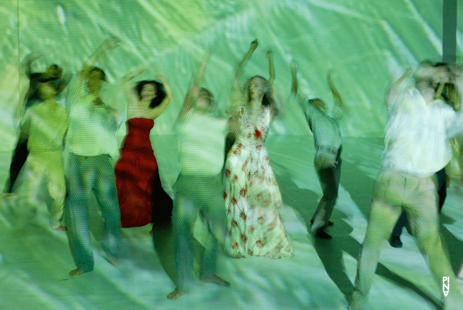 Julie Shanahan in “Água” by Pina Bausch with Tanztheater Wuppertal at Théâtre de la Ville Paris (France), June 17, 2002