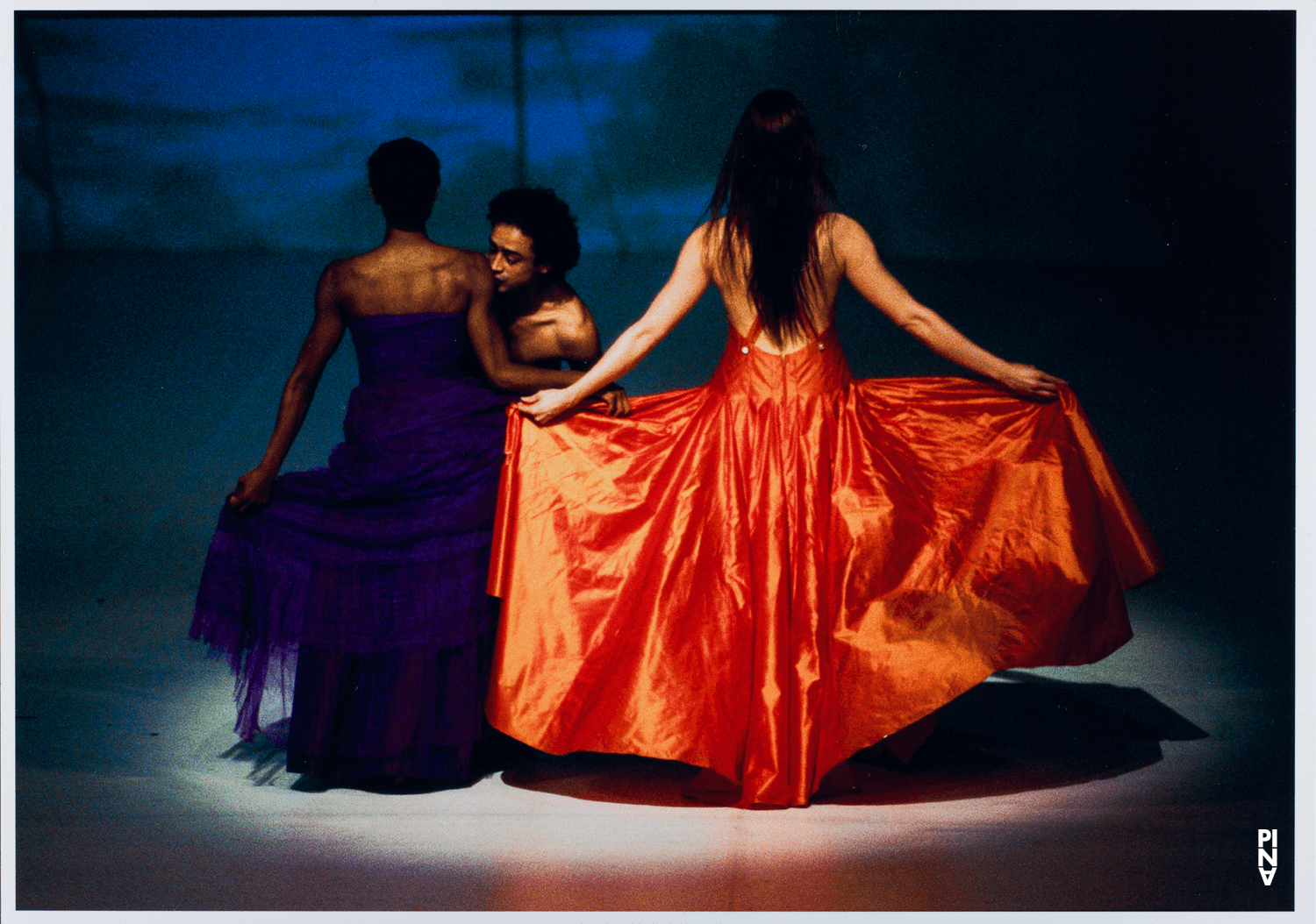 Jorge Puerta Armenta, Anna Wehsarg and Regina Advento in “Água” by Pina Bausch