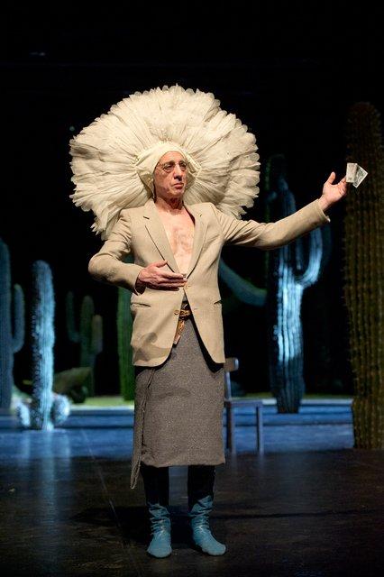 Jean Laurent Sasportes dans « Ahnen » de Pina Bausch avec Tanztheater Wuppertal à l'Opernhaus Wuppertal (Allemagne), 9 mai 2014