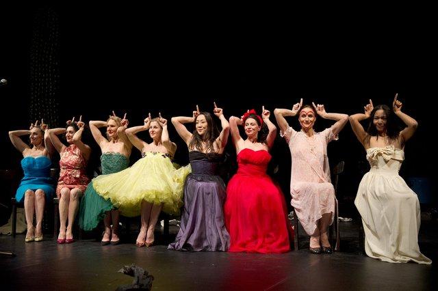 „Ahnen“ von Pina Bausch mit Tanztheater Wuppertal im Opernhaus Wuppertal (Deutschland), 9. Mai 2014