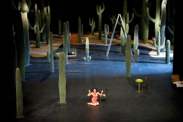 Cristiana Morganti dans « Ahnen » de Pina Bausch avec Tanztheater Wuppertal à l'Opernhaus Wuppertal (Allemagne), 9 mai 2014