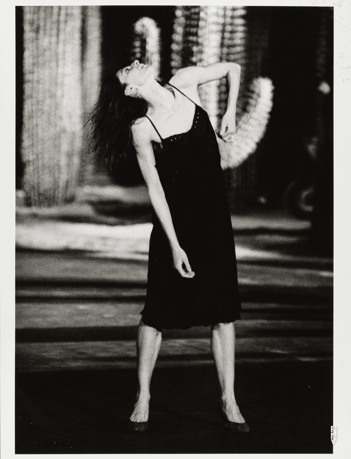 Héléna Pikon in “Ahnen” by Pina Bausch