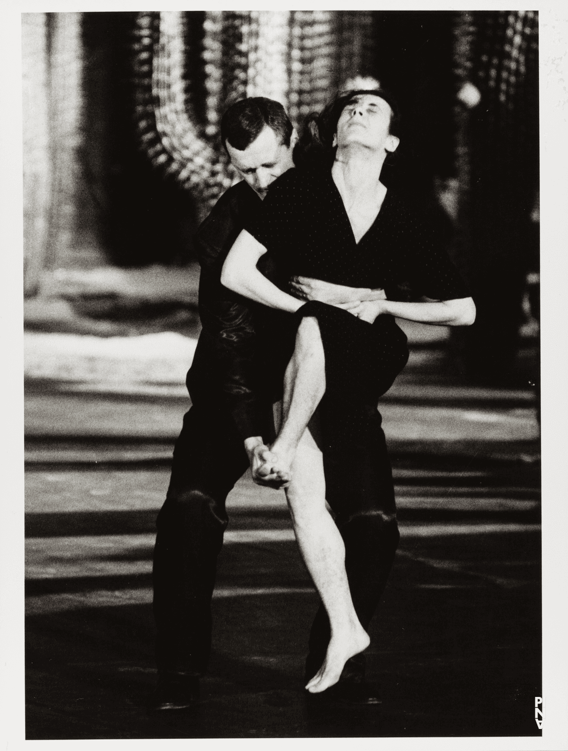 Jan Minařík und Beatrice Libonati in „Ahnen“ von Pina Bausch