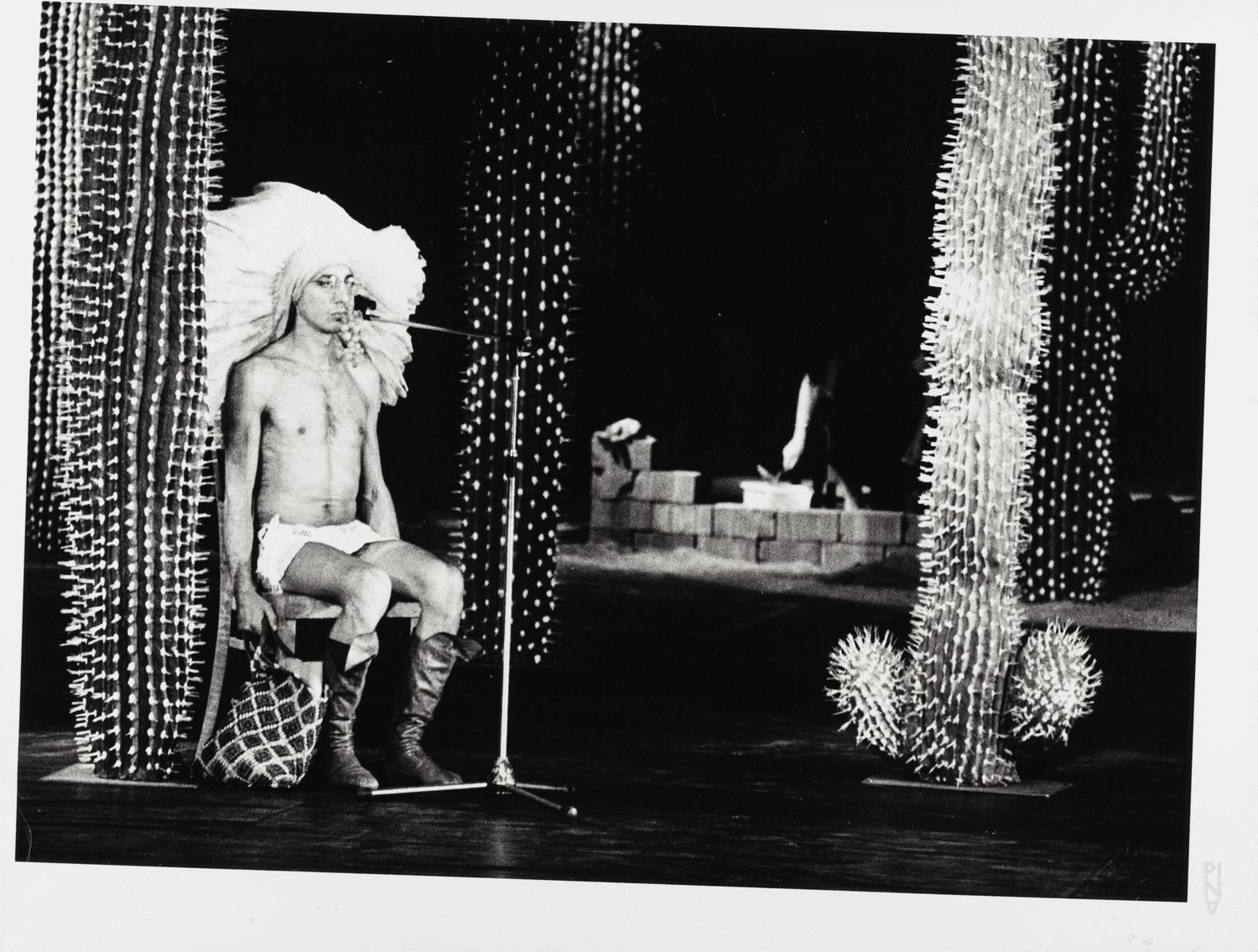 Jean Laurent Sasportes in „Ahnen“ von Pina Bausch