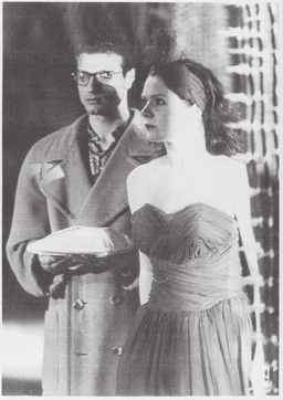 Dominique Duszynski et Antonio Carallo in « Ahnen » de Pina Bausch | Photo: Ulli Weiss © Pina Bausch Foundation