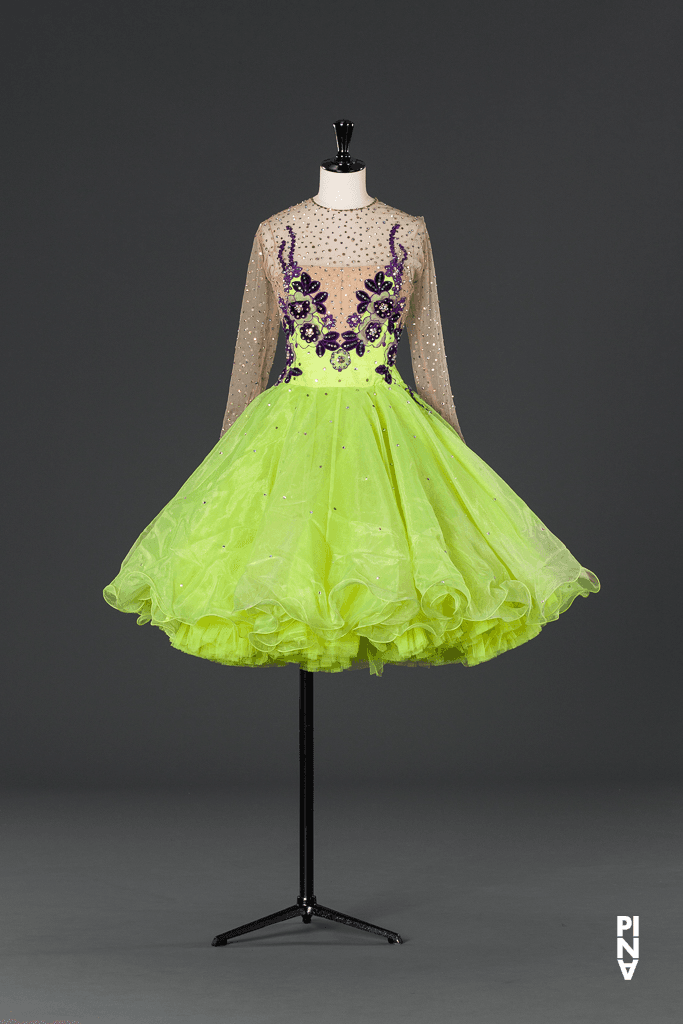 Short dress worn by Bénédicte Billiet in “Ahnen” by Pina Bausch
