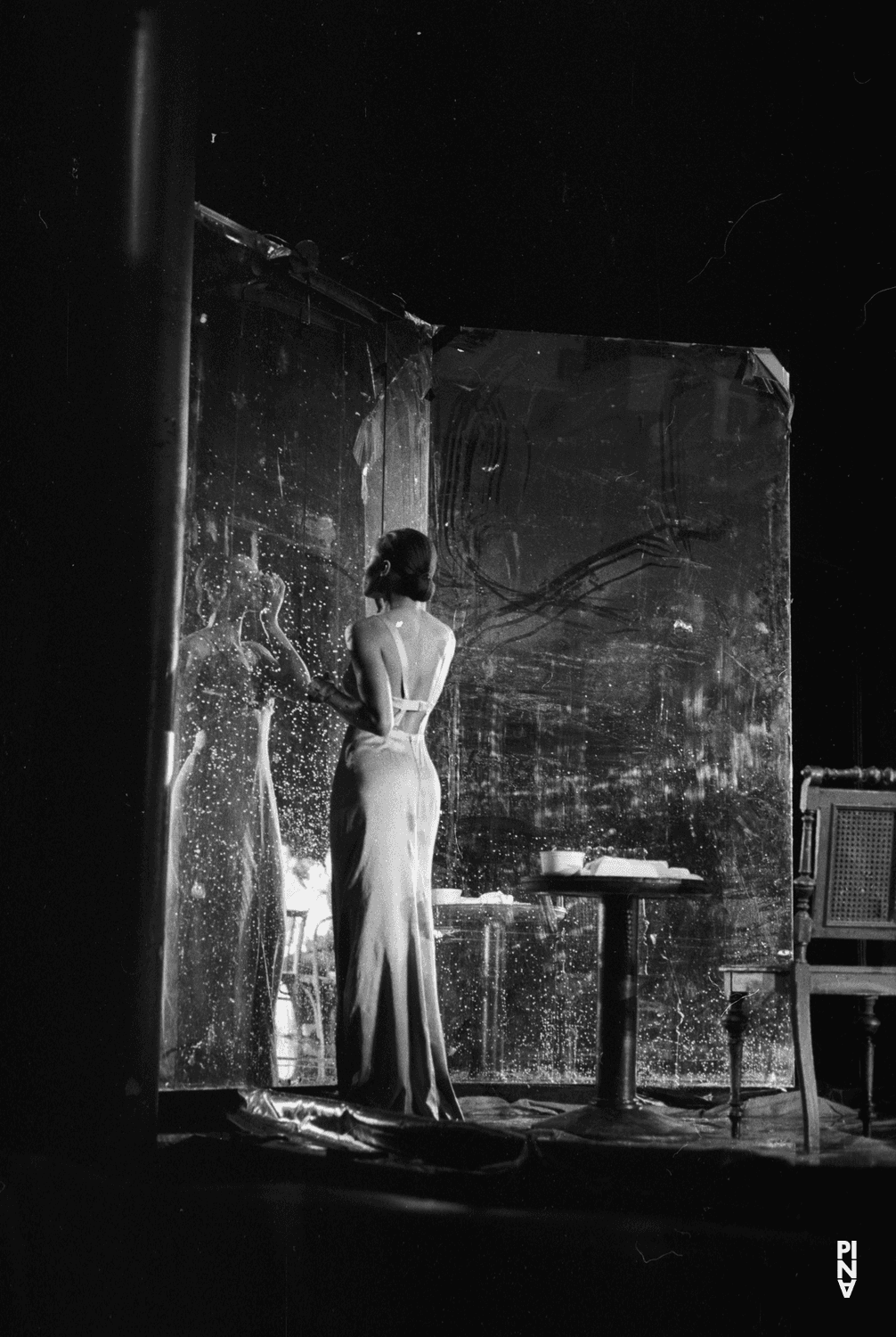 Regina Advento in „Arien“ von Pina Bausch