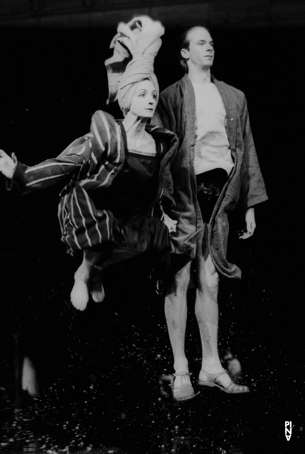 Meryl Tankard and Gary Austin Crocker in “Arien” by Pina Bausch