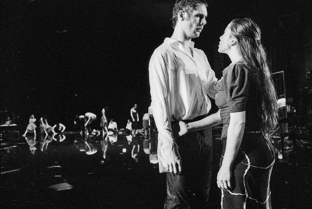 Mari Di Lena et Ed Kortlandt dans « Arien » de Pina Bausch, saison 1978/79