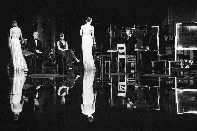 John Giffin, Heinz Samm und Silvia Kesselheim in „Arien“ von Pina Bausch, Spielzeit 1978/79