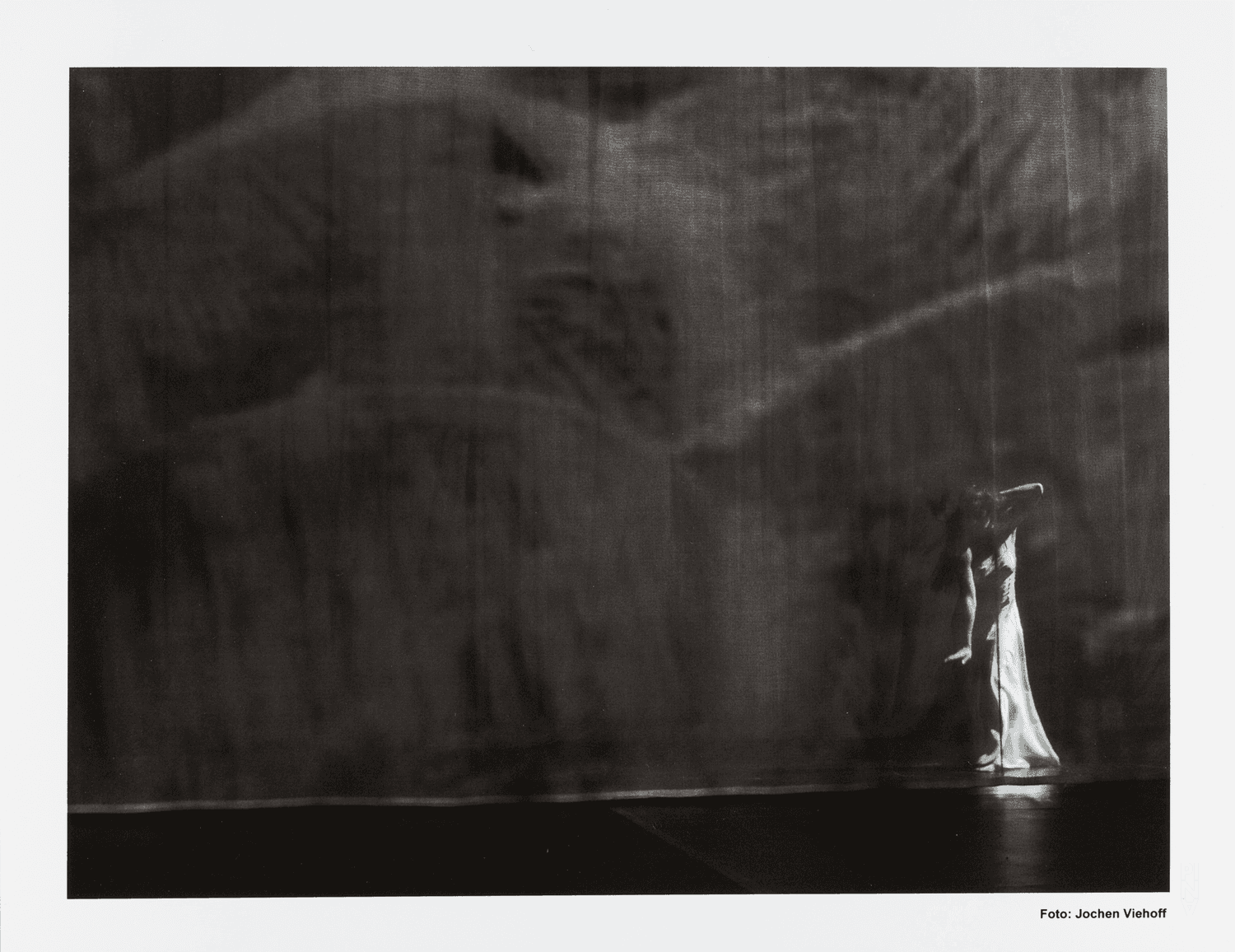 Silvia Farias Heredia dans « Bamboo Blues » de Pina Bausch
