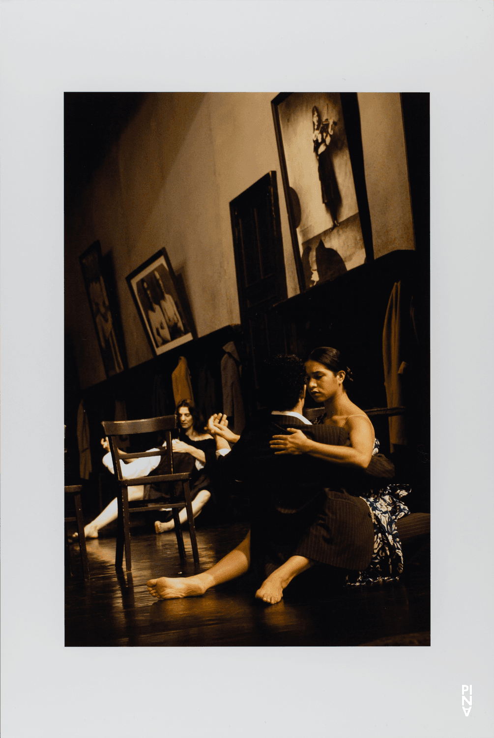 Silvia Farias Heredia, Fernando Suels Mendoza et Héléna Pikon dans « Bandonéon » de Pina Bausch