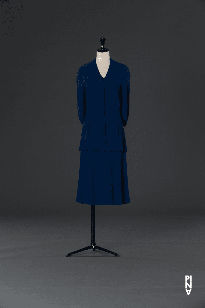 Kurzes Kleid, getragen von Anne Marie Benati in „Bandoneon“ von Pina Bausch