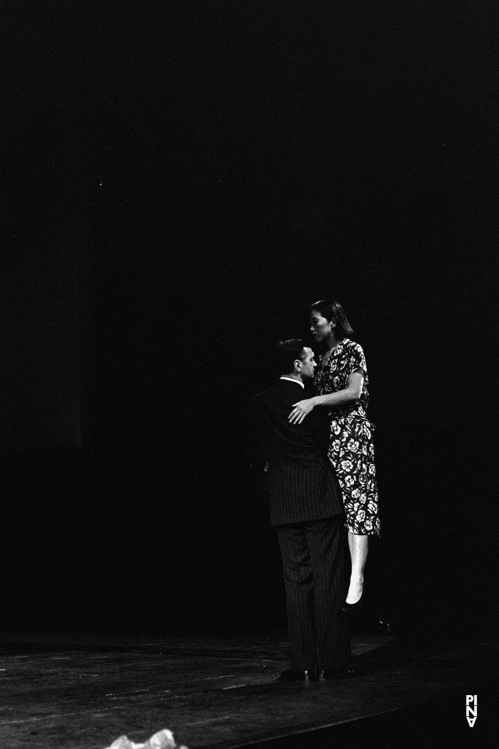 Mariko Aoyama and Jan Minařík in “Bandoneon” by Pina Bausch