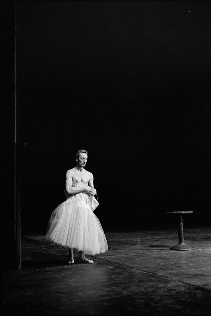 Dominique Mercy in “Bandoneon” by Pina Bausch, season 1987/88