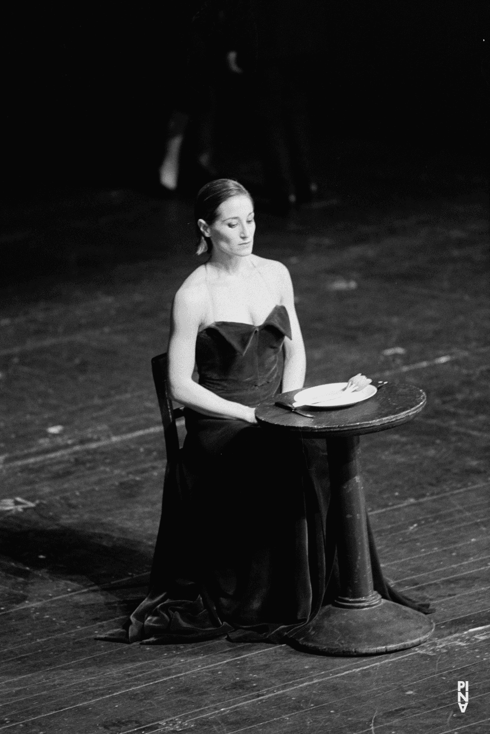 Dana Sapiro dans « Bandonéon » de Pina Bausch