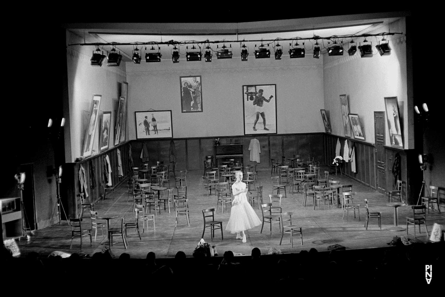 Dominique Mercy dans « Bandonéon » de Pina Bausch