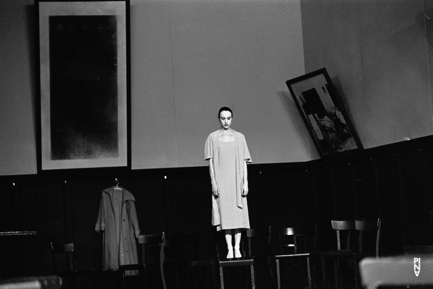 Anne Martin dans « Bandonéon » de Pina Bausch