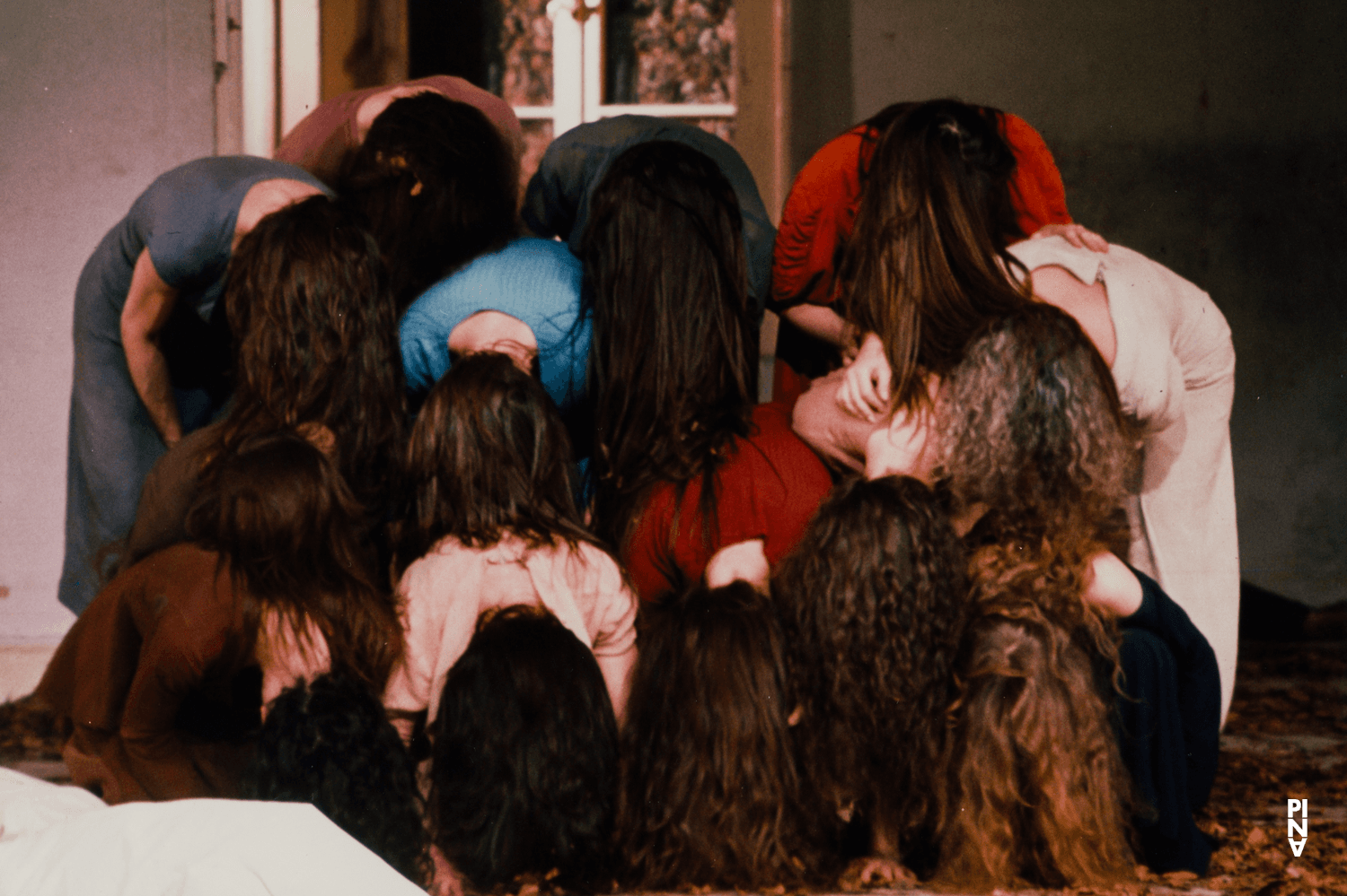 „Blaubart.  Beim Anhören einer Tonbandaufnahme von Béla Bartóks Oper »Herzog Blaubarts Burg«“ von Pina Bausch, 28. März 1981