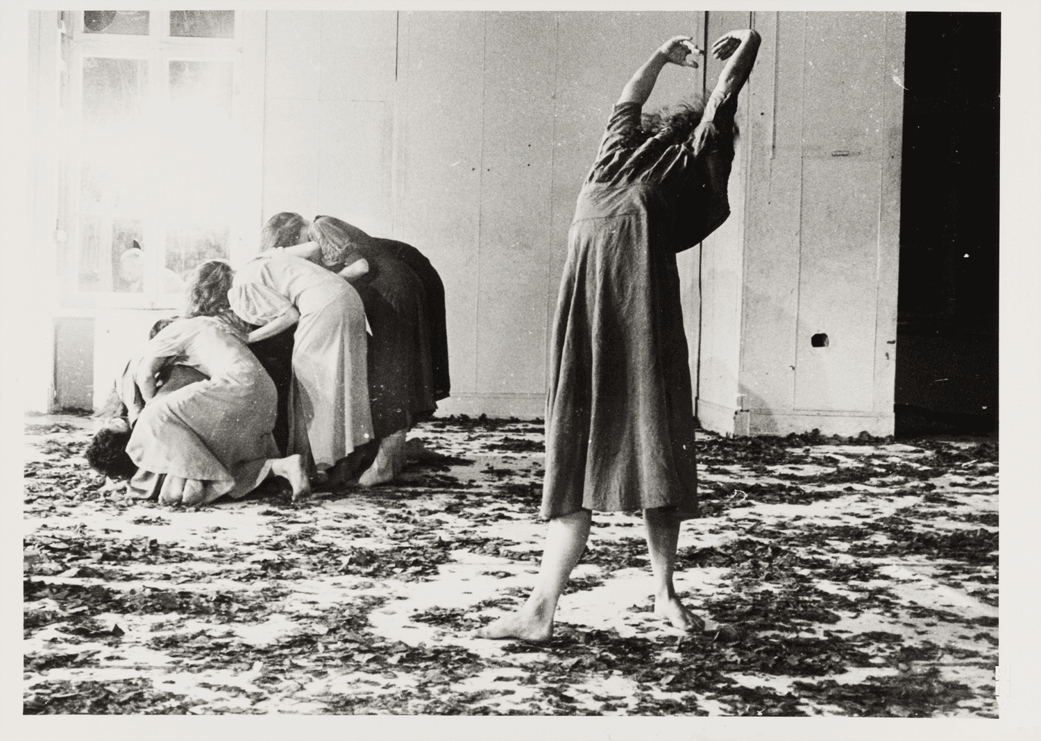 Colleen Finneran-Meessmann in „Blaubart.  Beim Anhören einer Tonbandaufnahme von Béla Bartóks Oper »Herzog Blaubarts Burg«“ von Pina Bausch