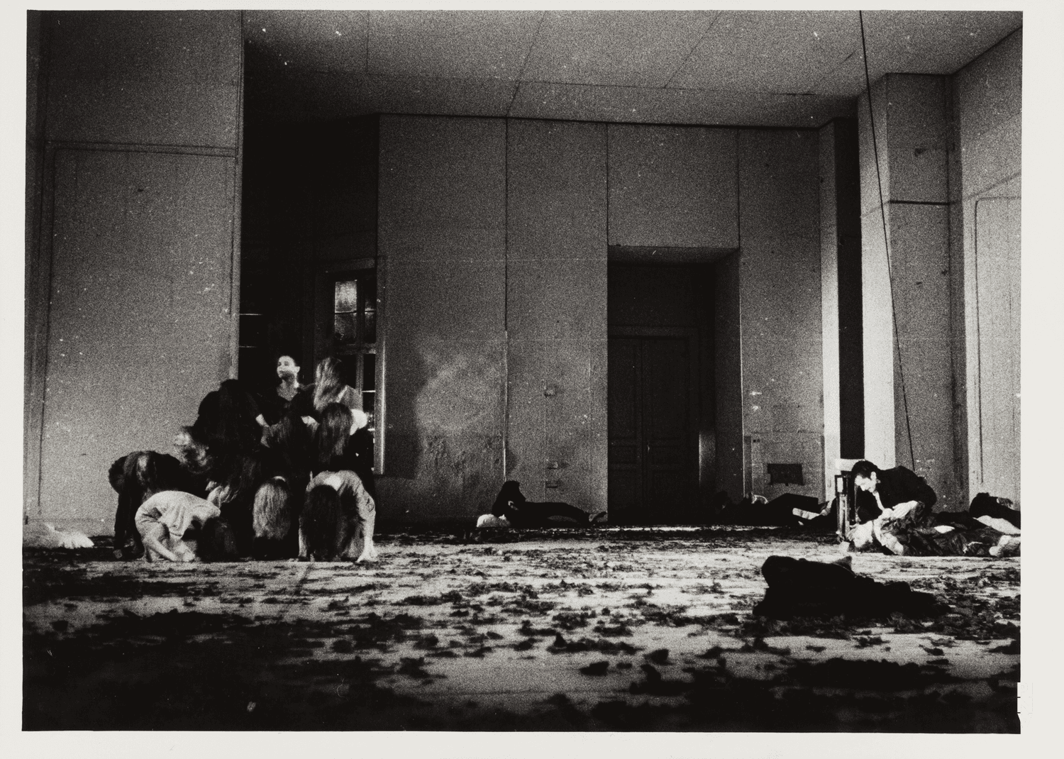 Jan Minařík and Josephine Ann Endicott in “Bluebeard. While Listening to a Tape Recording of Béla Bartók's Opera "Duke Bluebeard's Castle"” by Pina Bausch