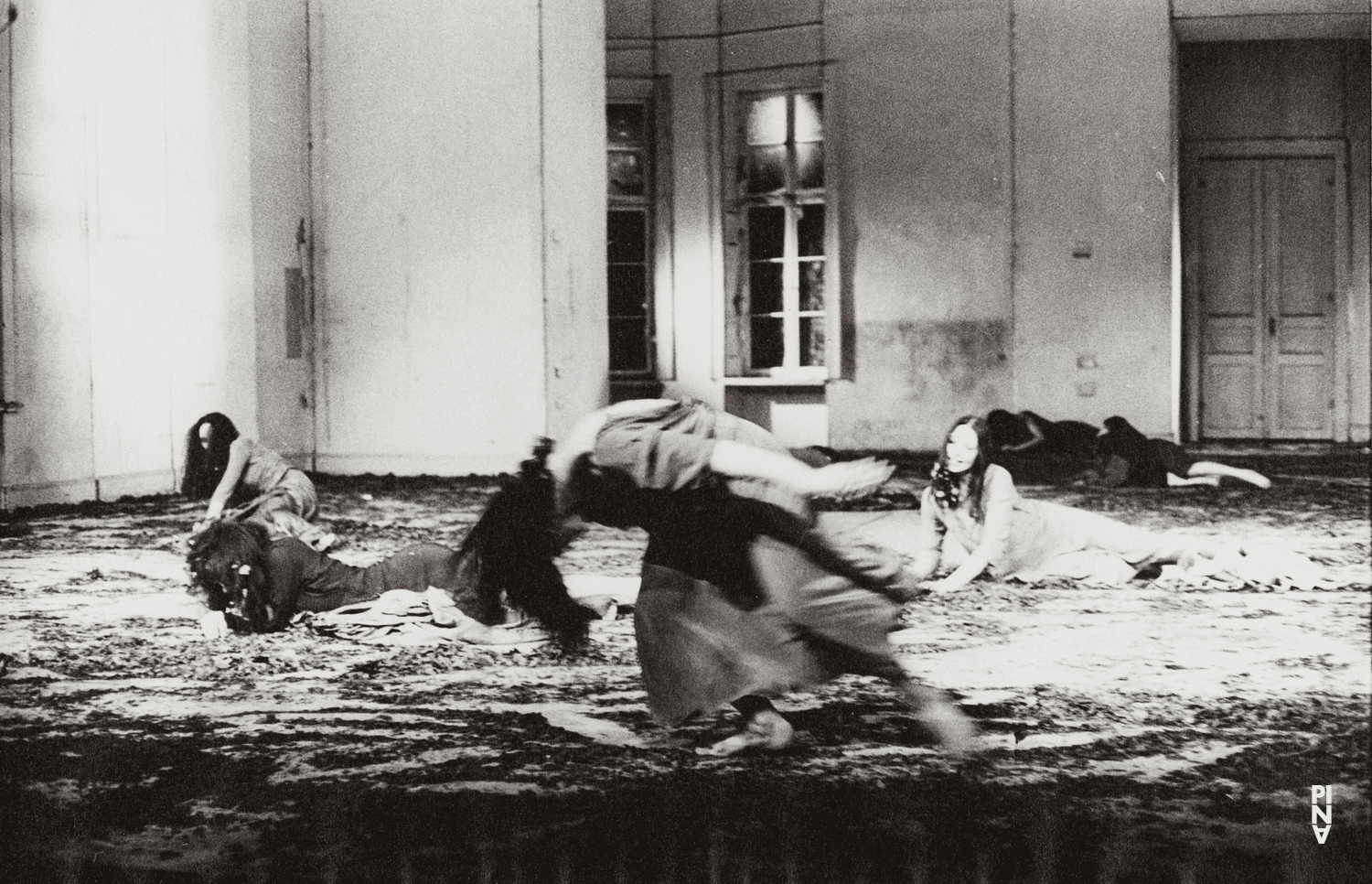 Beatrice Libonati and Heide Tegeder in “Bluebeard. While Listening to a Tape Recording of Béla Bartók's Opera "Duke Bluebeard's Castle"” by Pina Bausch