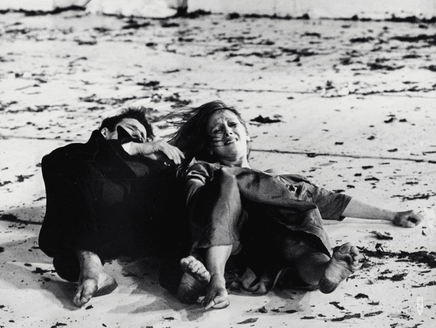 Marlis Alt und Jan Minařík in „Blaubart.  Beim Anhören einer Tonbandaufnahme von Béla Bartóks Oper »Herzog Blaubarts Burg«“ von Pina Bausch