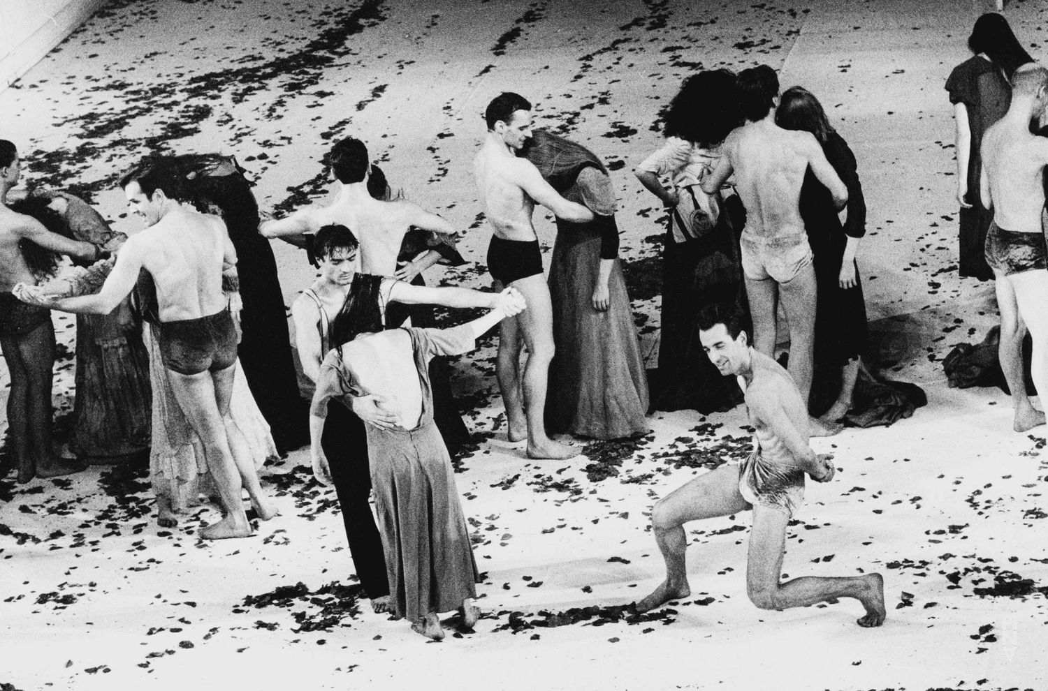 Photo de « Barbe-Bleue. En écoutant un enregistrement sur bande magnétique de l’opéra de Béla Bartók « Le Château de Barbe-Bleue » » de Pina Bausch