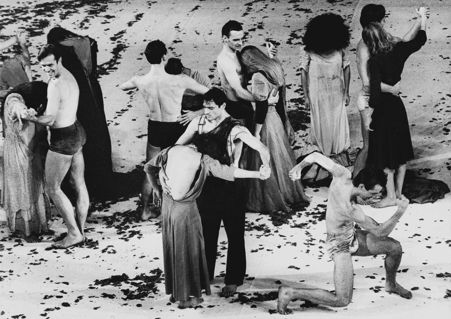 Photo de « Barbe-Bleue. En écoutant un enregistrement sur bande magnétique de l’opéra de Béla Bartók « Le Château de Barbe-Bleue » » de Pina Bausch