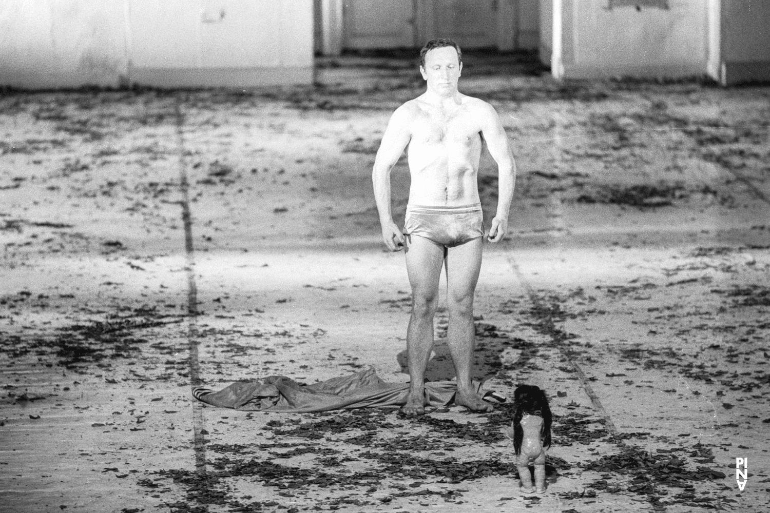 Hans Dieter Knebel in “Bluebeard. While Listening to a Tape Recording of Béla Bartók's Opera "Duke Bluebeard's Castle"” by Pina Bausch