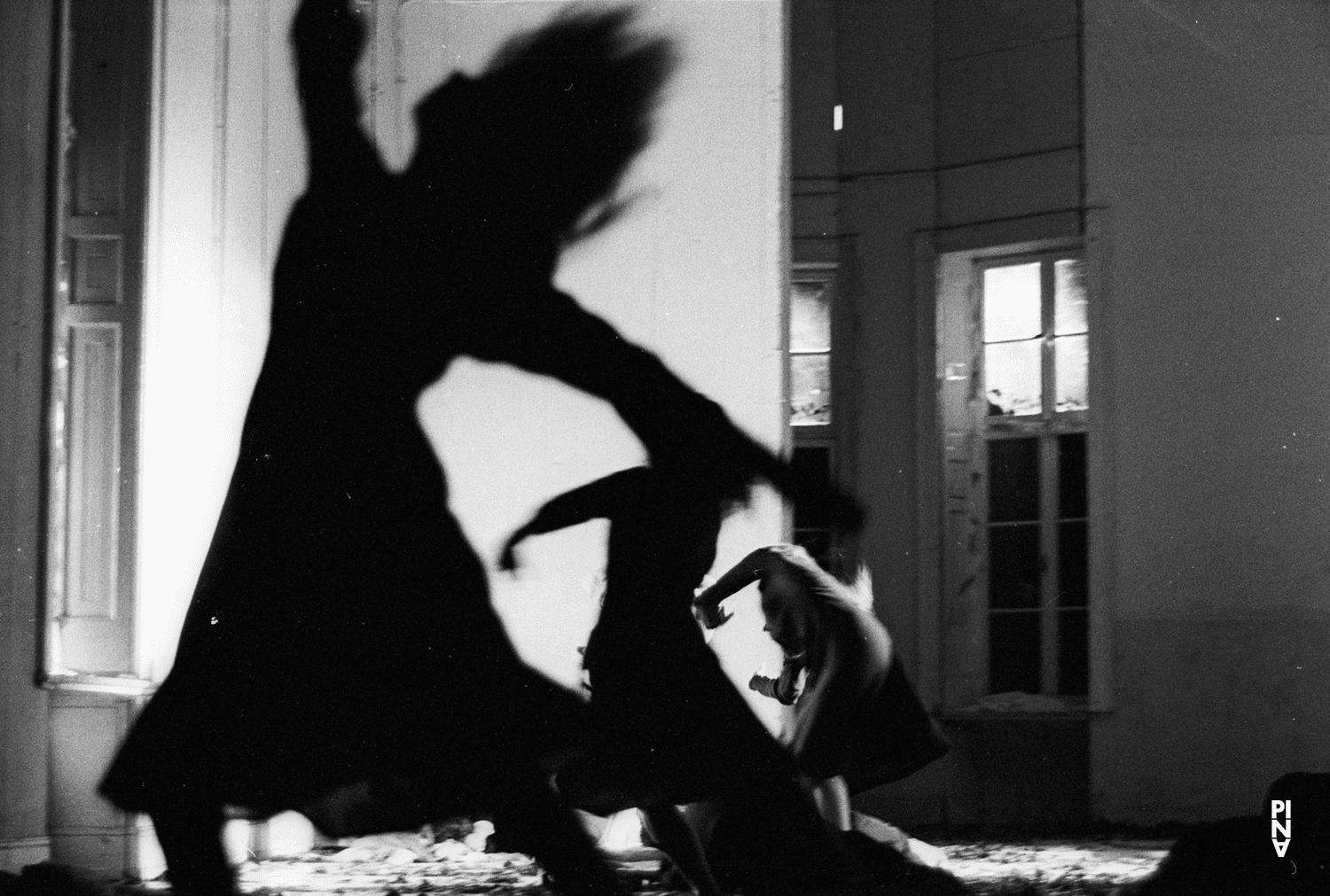 „Blaubart.  Beim Anhören einer Tonbandaufnahme von Béla Bartóks Oper »Herzog Blaubarts Burg«“ von Pina Bausch