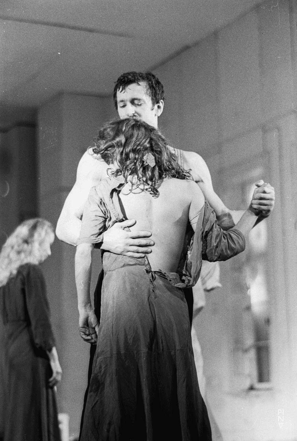 Colleen Finneran-Meessmann and Jan Minařík in “Bluebeard. While Listening to a Tape Recording of Béla Bartók's Opera "Duke Bluebeard's Castle"” by Pina Bausch