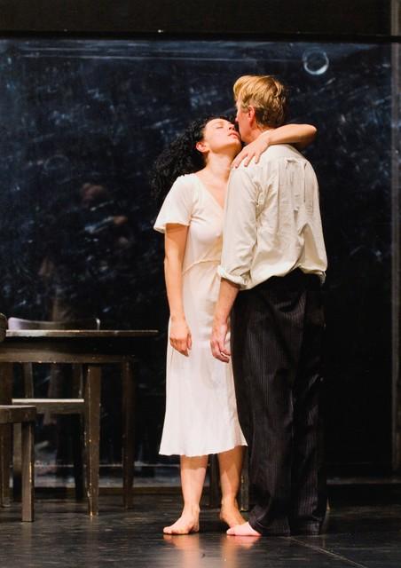 Dominique Mercy et Aida Vainieri dans « Café Müller » de Pina Bausch, 5 septembre 2007