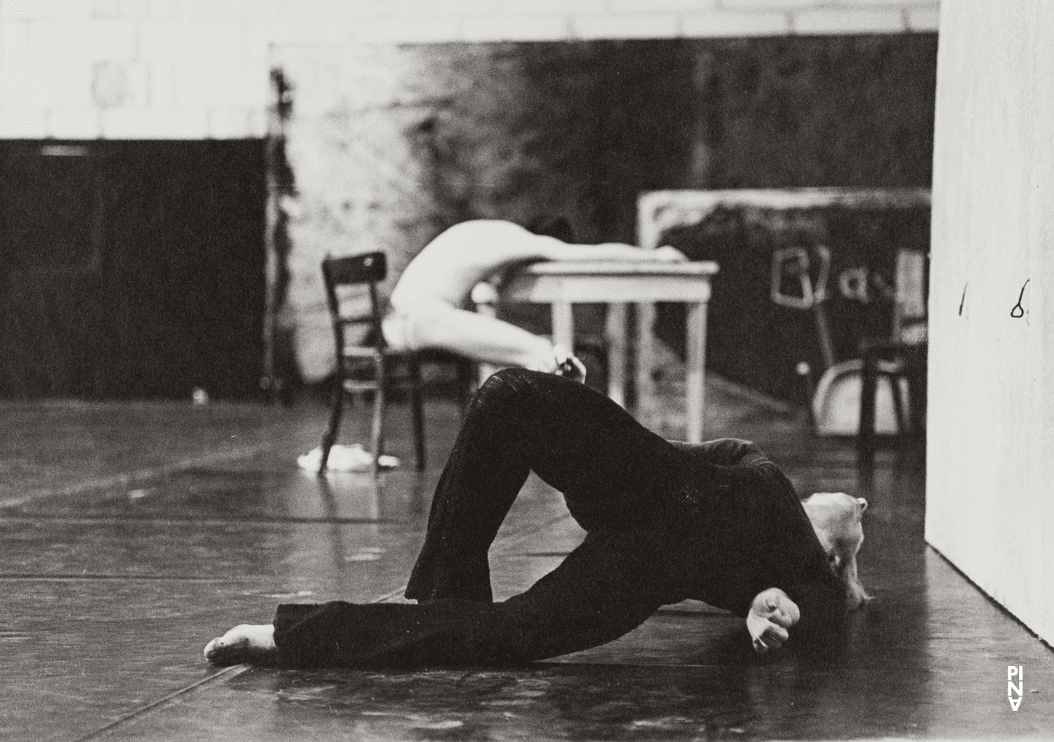 Dominique Mercy und Malou Airaudo in „Café Müller“ von Pina Bausch