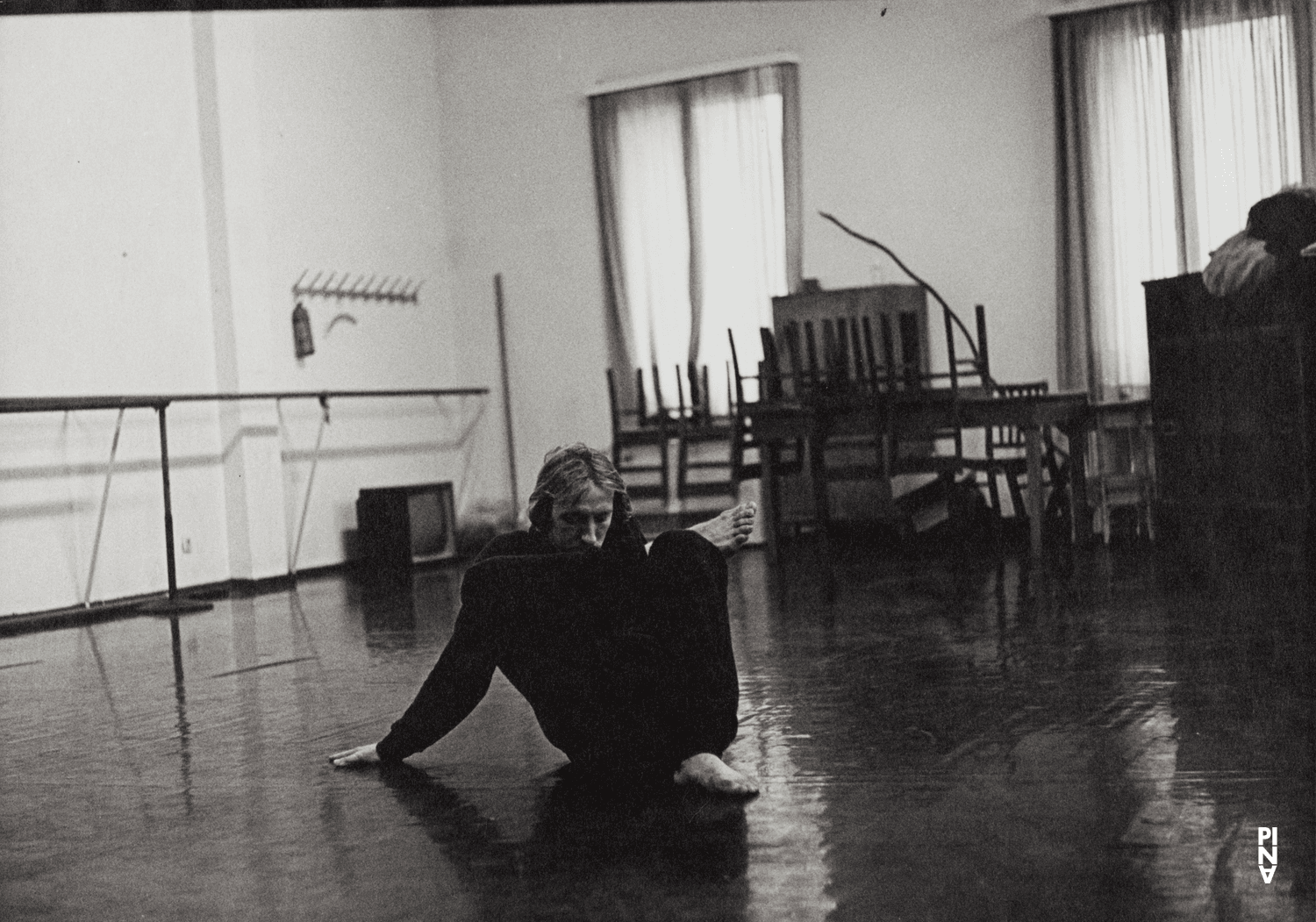 Dominique Mercy in „Café Müller“ von Pina Bausch