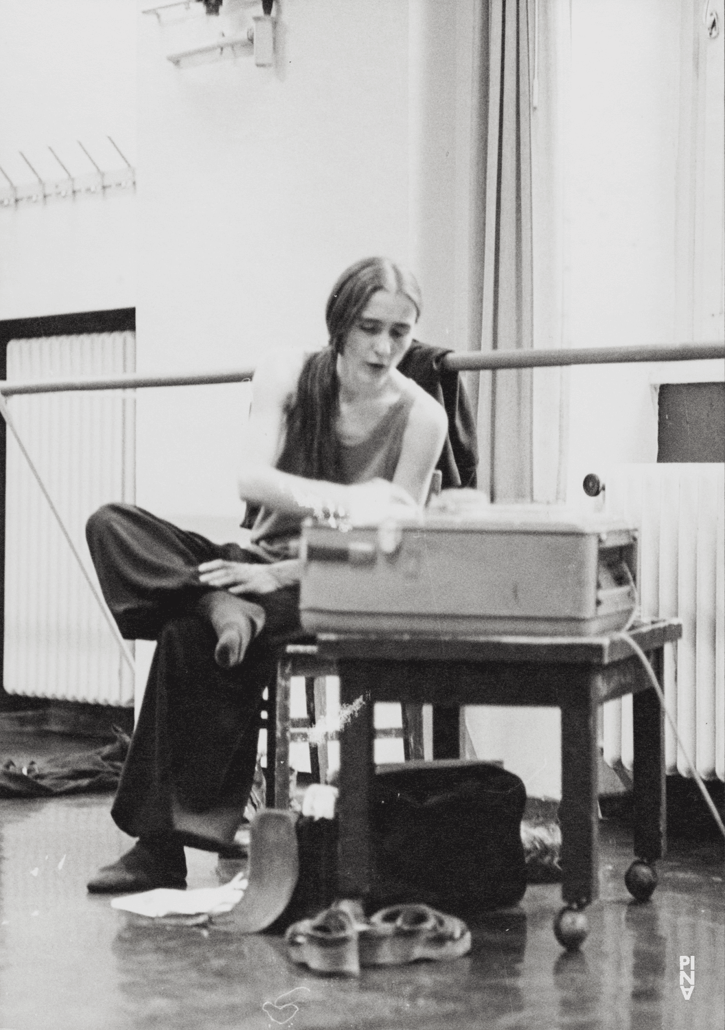 Pina Bausch in „Café Müller“ von Pina Bausch