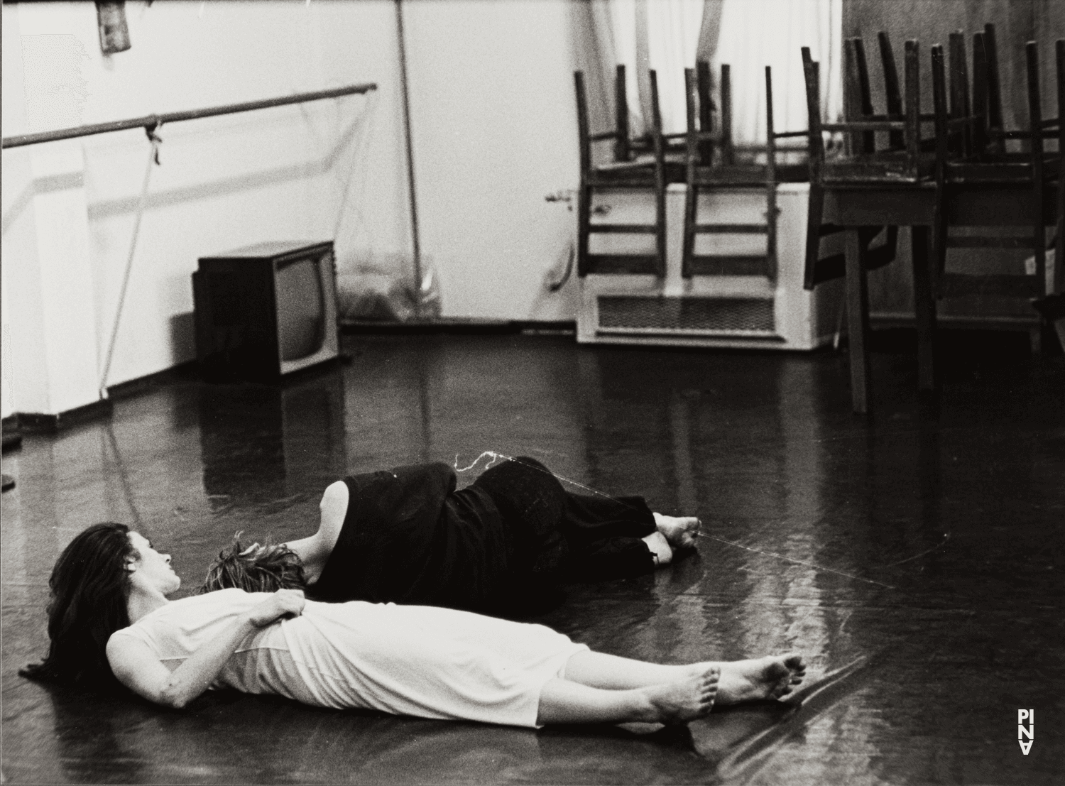 Malou Airaudo et Dominique Mercy dans « Café Müller » de Pina Bausch