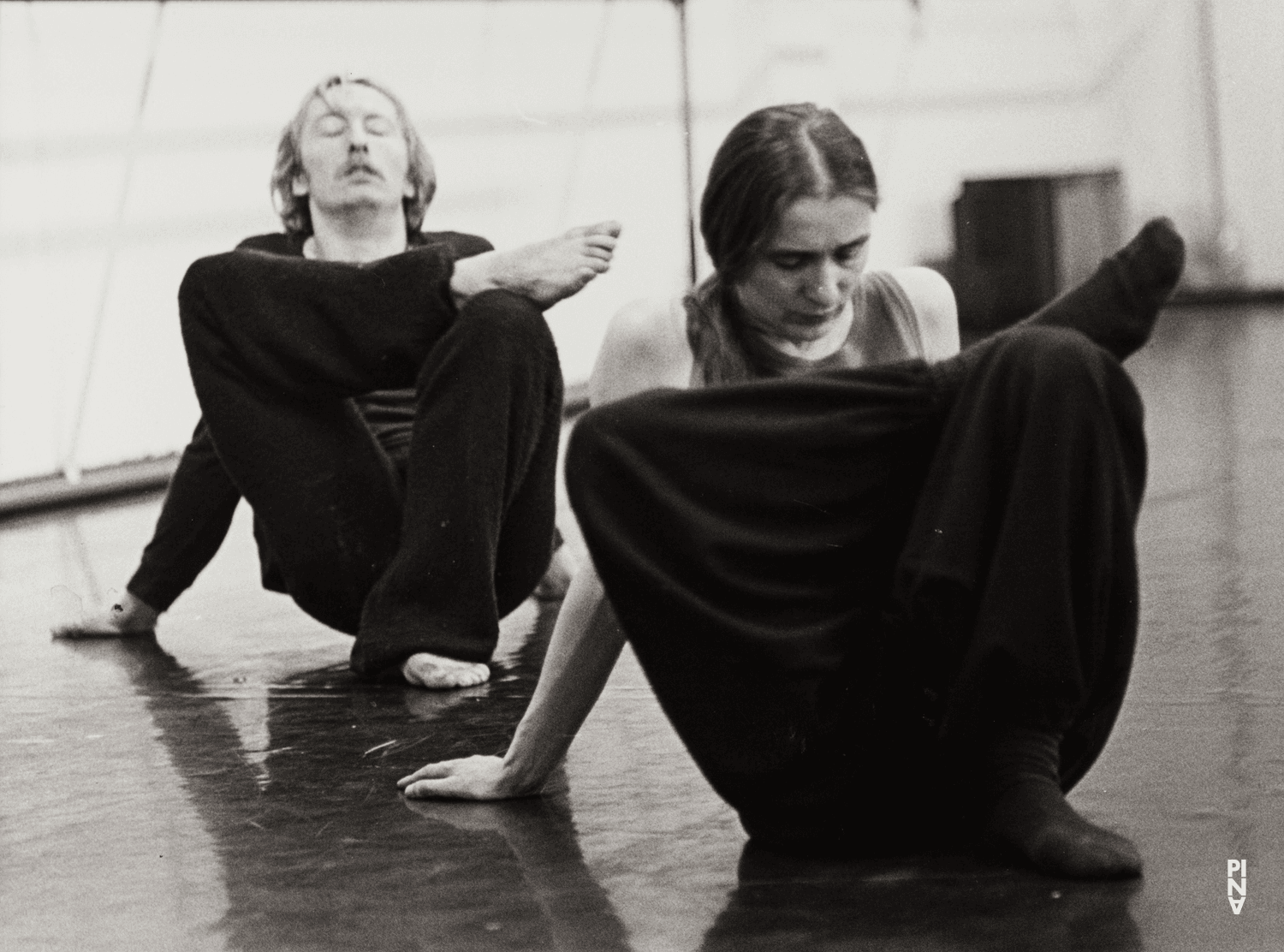 Pina Bausch et Dominique Mercy dans « Café Müller » de Pina Bausch