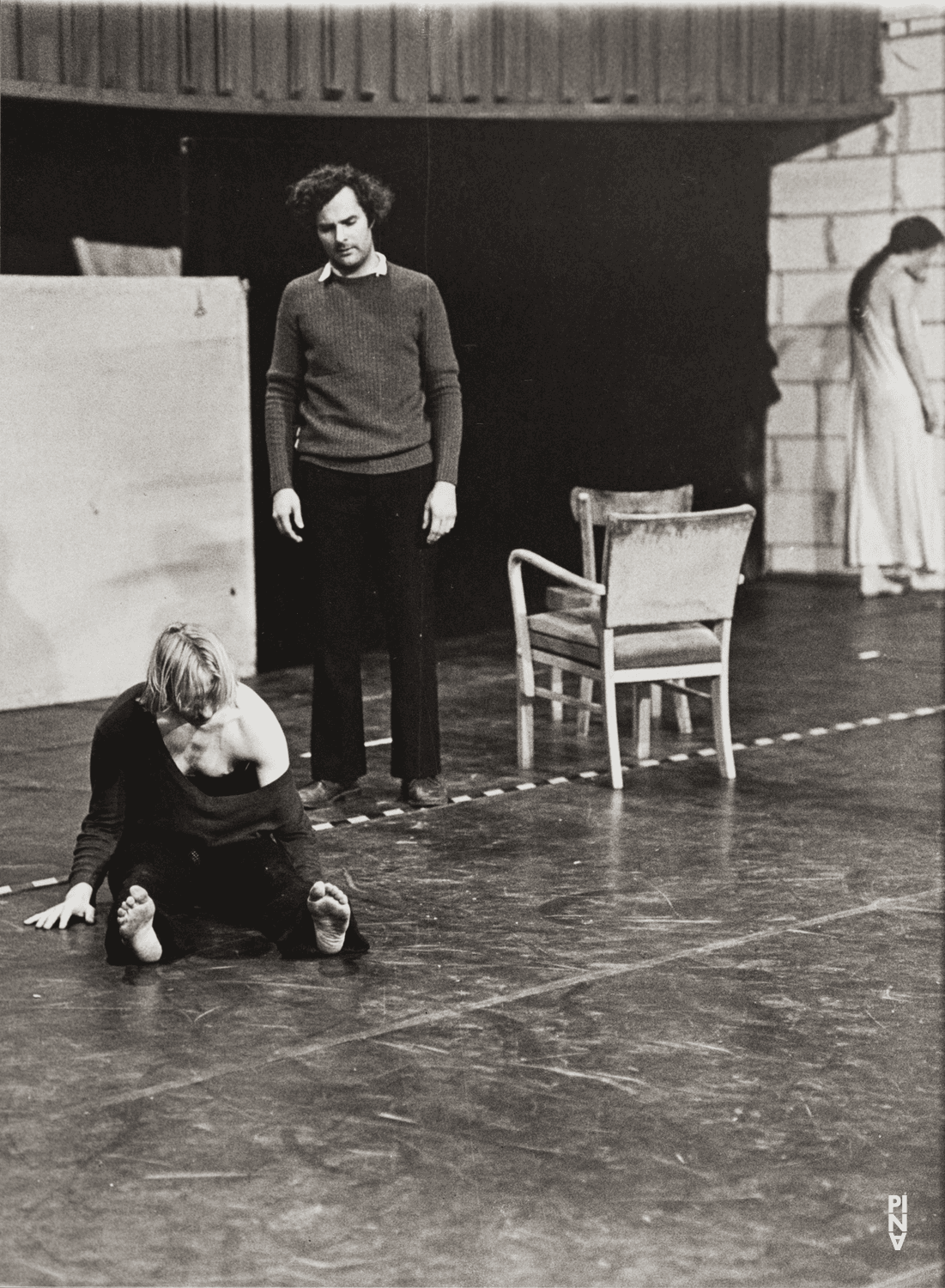 Dominique Mercy et Rolf Borzik dans « Café Müller » de Pina Bausch