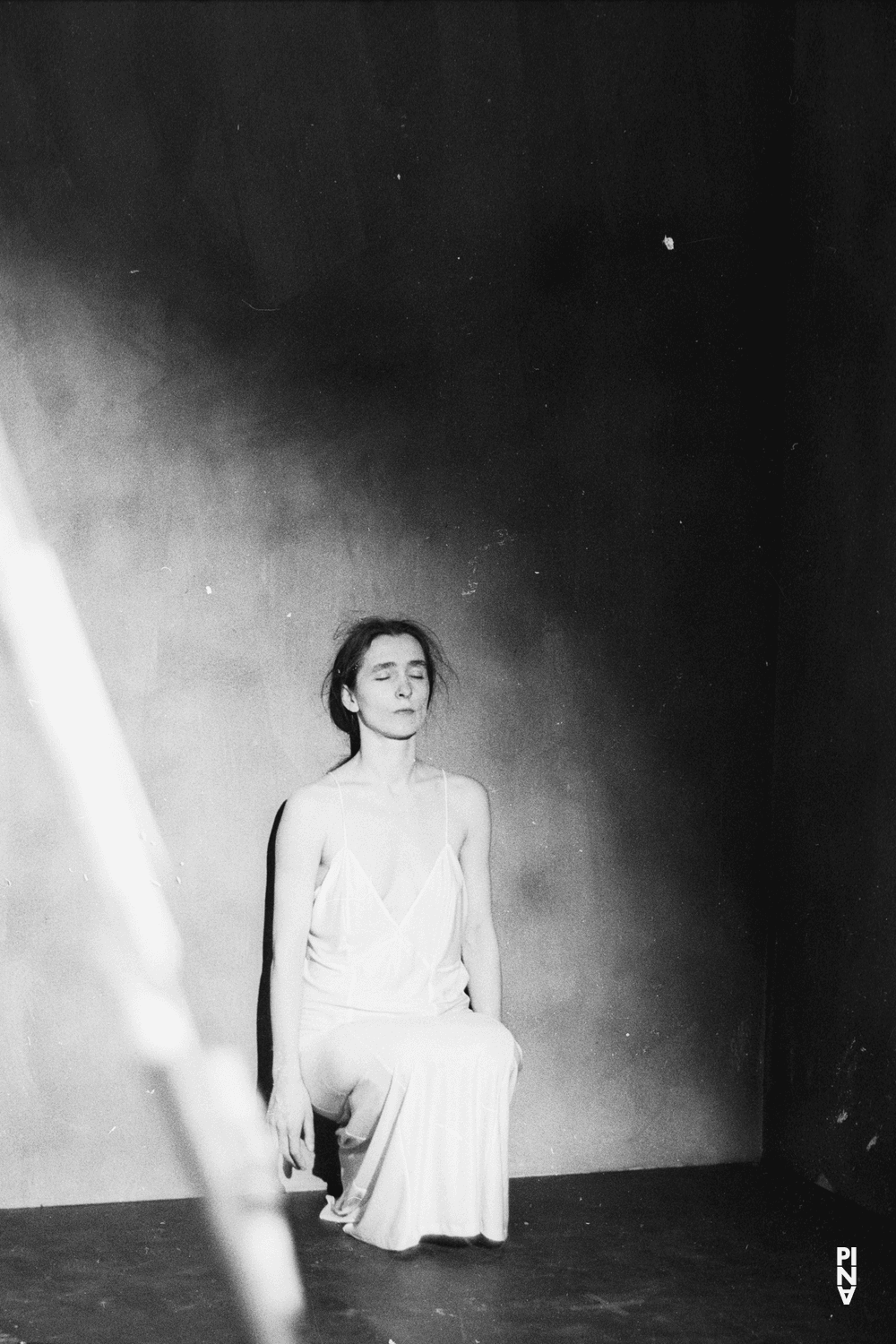 Pina Bausch dans « Café Müller » de Pina Bausch