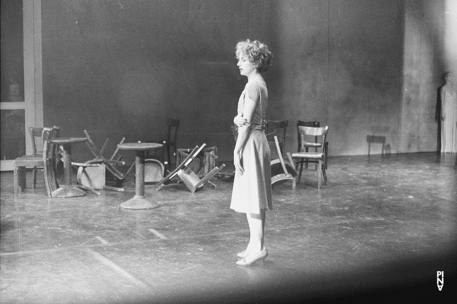 Meryl Tankard und Pina Bausch in „Café Müller“ von Pina Bausch