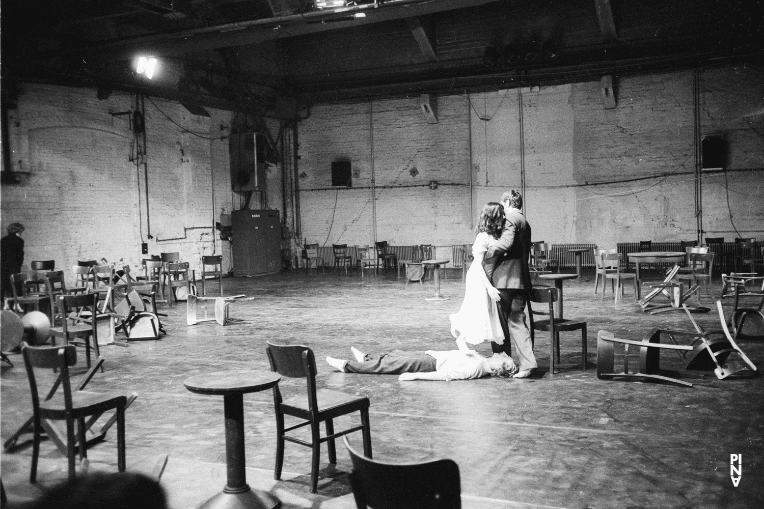 « Café Müller » de Pina Bausch à Kampnagelfabrik Hamburg, saison 1984/85