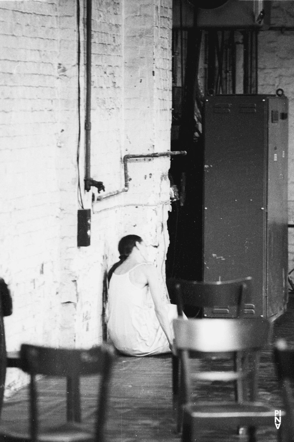 Pina Bausch dans « Café Müller » de Pina Bausch à Kampnagelfabrik Hamburg, saison 1984/85