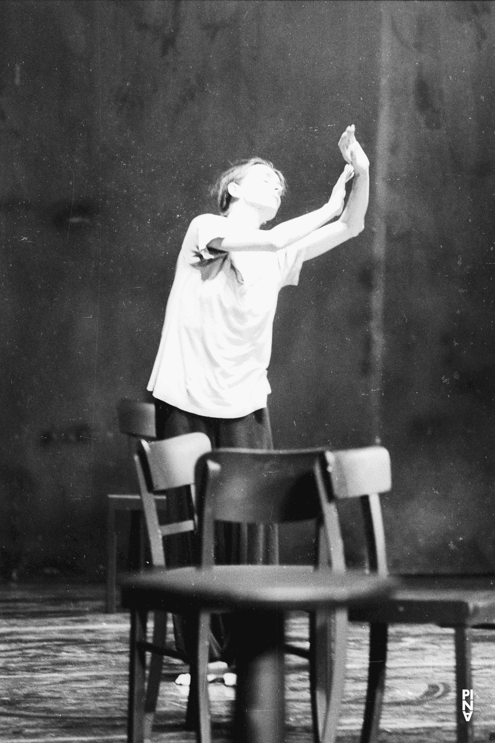 Pina Bausch in „Café Müller“ von Pina Bausch