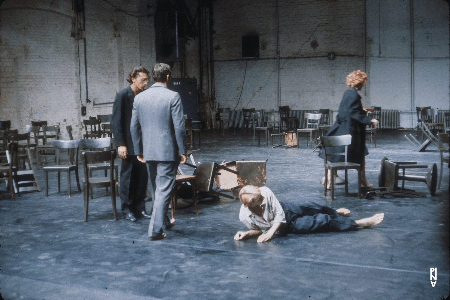 « Café Müller » de Pina Bausch à Kampnagelfabrik Hamburg, saison 1984/85