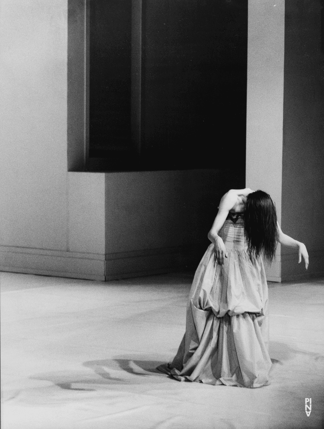 Héléna Pikon in “Two Cigarettes in the Dark” by Pina Bausch